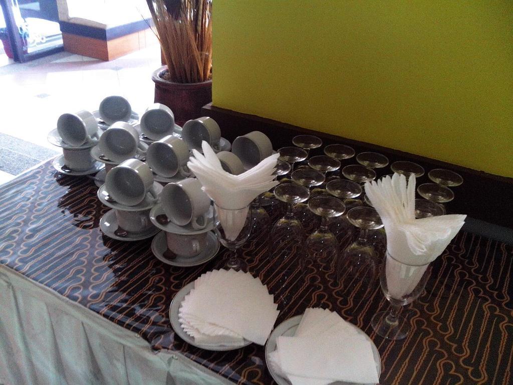 בנדונג Amellia Pasteur Hotel מראה חיצוני תמונה